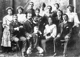 James Albert Samson and his family in 1906