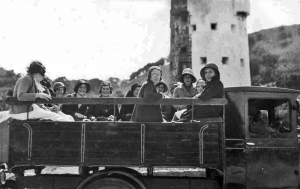 A sunday school outing at Greve de Lecq in 1930