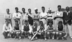 A sports team in 1932